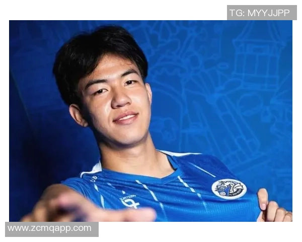 王博豪谈荷乙经历称新位置锻炼价值巨大体能状态良好