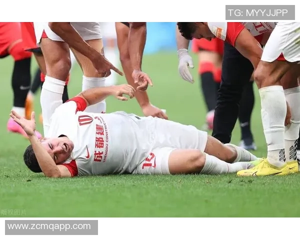 日本门将被换下后痛哭流涕球队遭绝杀令人心疼的瞬间