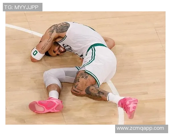 杜兰特评价塔图姆复出前景称其在此阶段表现令人期待