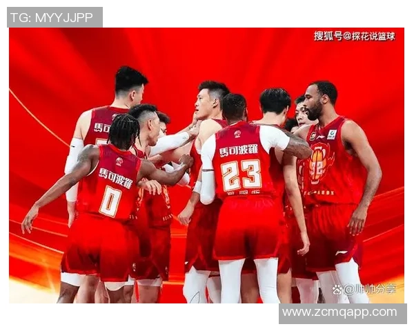 布克第三节状态火热10投6中狂砍16分4篮板4助攻连得12分助力球队反击